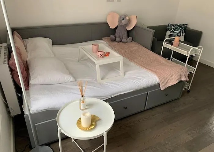 Stylish Studio Flat In City Centre Nottingham