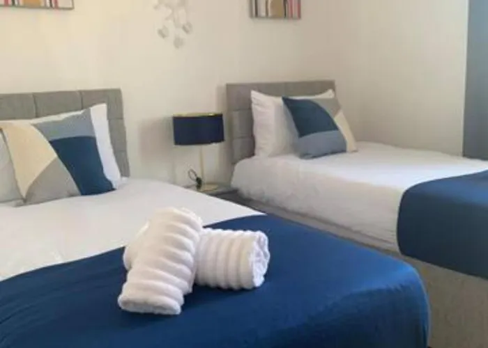 Sherwood-Free Parking-Business-Leisure