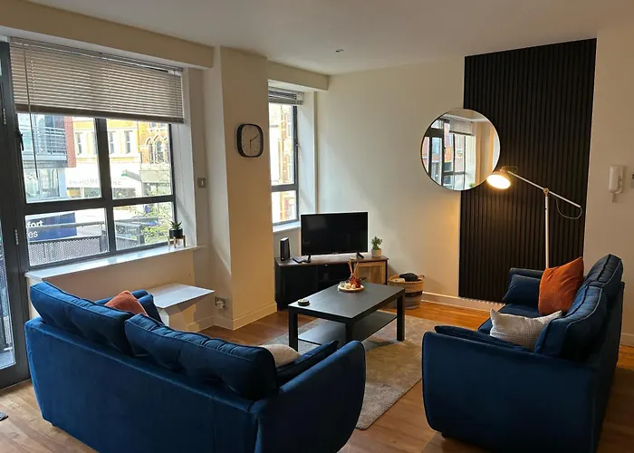 Modern 2 Bdr Flat In Nottingham City Centre With Free Parking