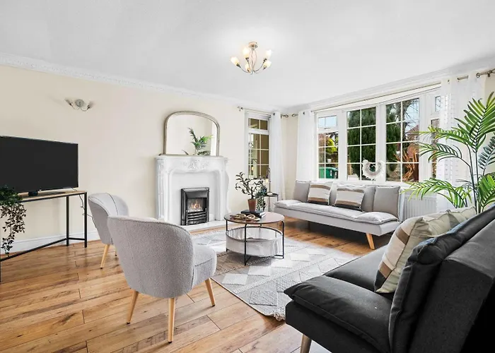 Spacious 5 Bedroom House