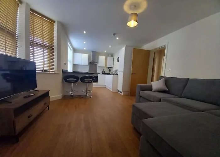 Comfortable And Spacious 2 Bedrooms Free Parking