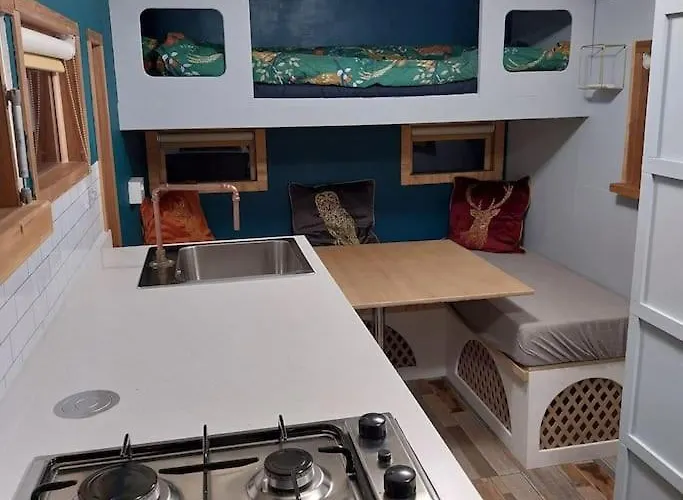 Tiny Home - With Private Shower Room In Separate Outbuilding