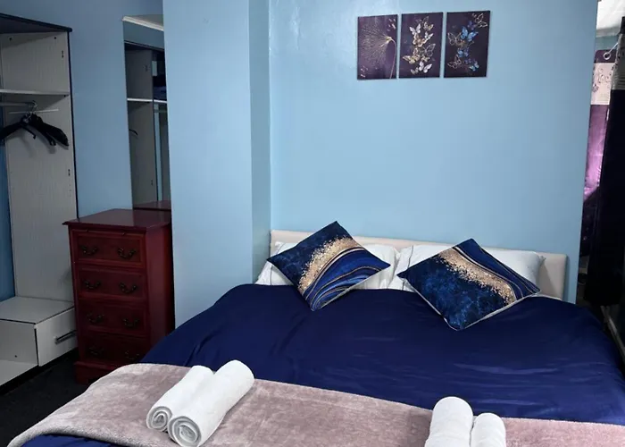 Private Room In A Quiet Area Free Parking