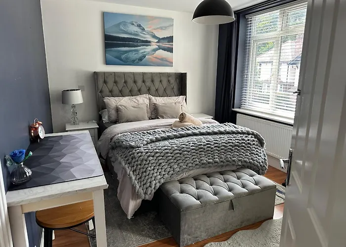 Lux Akinle Residence