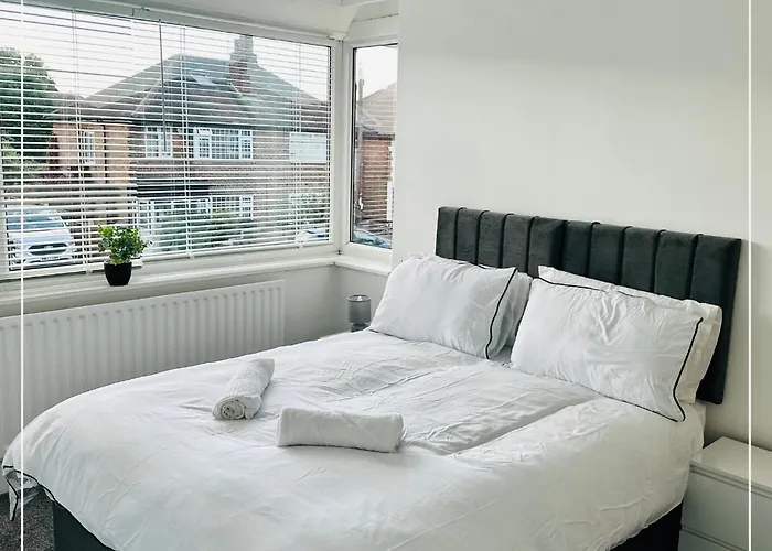 Nottingham Stay 4-Bed Home In Nottingham - Near Bulwell, City Hospital, University & Easy Access To City-Centre