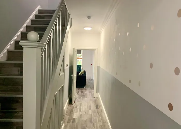 M4M Rooms-Ng7 6Pd Room 2