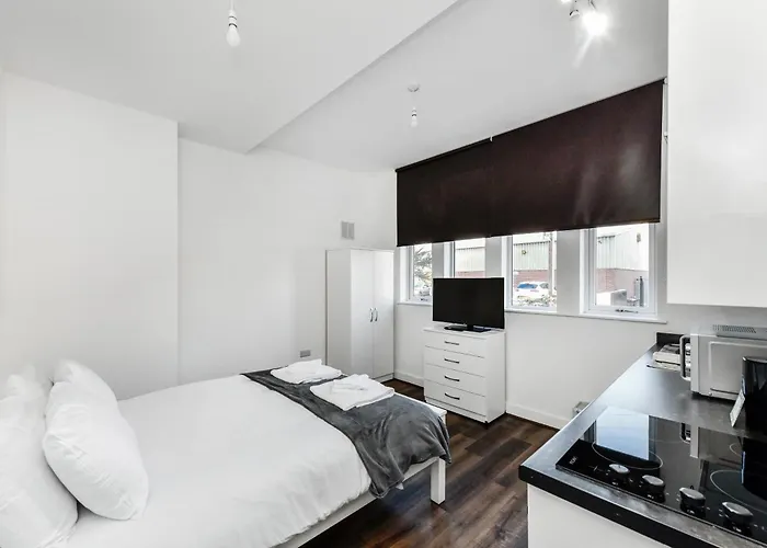 Church Street Flat 5 - Minimalist Studio In New Basford