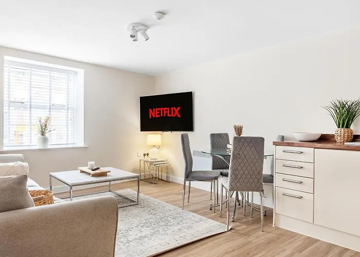 Stylish 3-Bed In Central Nottingham