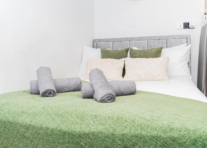 Vibrant Studio Near The Nottingham Castle