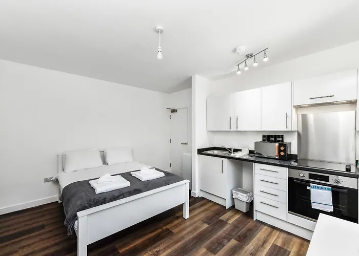 Church Street Flat 11 - Minimalist Studio In Basford