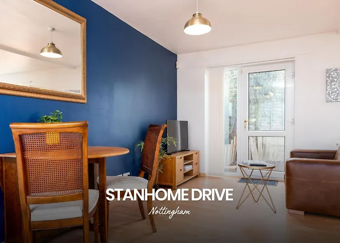 Bright And Warm 1-Bed Annexe In West Bridgford, Nottingham By Renzo, Free Driveway Parking!