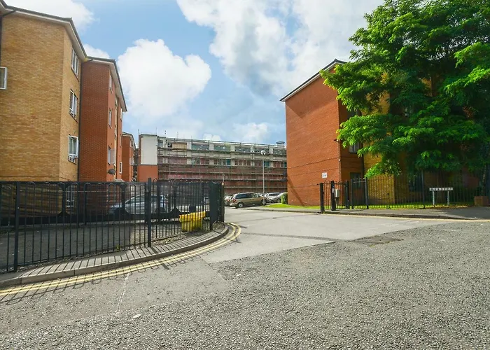 Brook Court - City Edge Stay Modern 2Bed Apartment