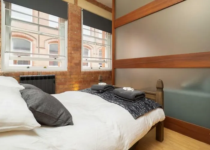Stylish And Comfortable Lace Market Studio Apartment