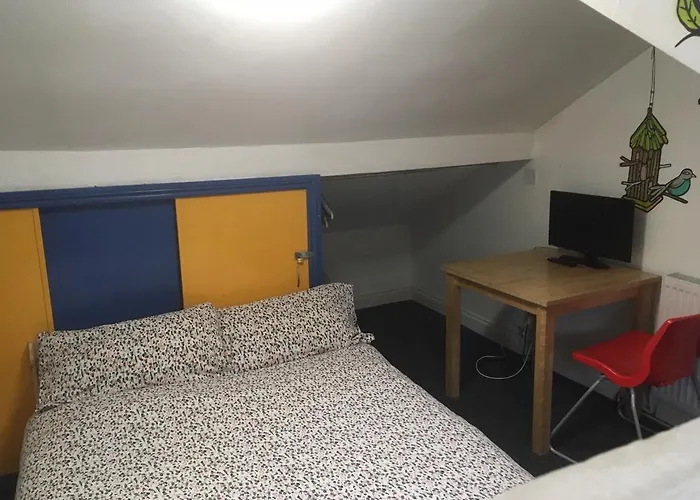 Igloo Backpackers Hostel & Annexe