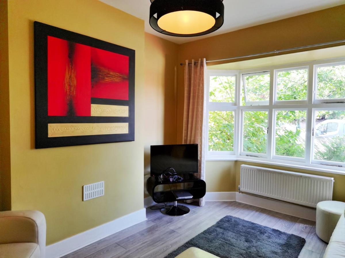 Holiday home Perry Road, Beautiful Large House Available For Guests And Contractors Parking Wifi