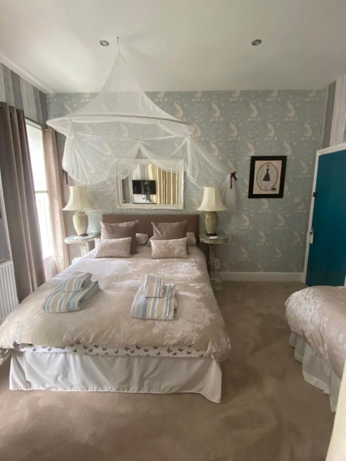 Sunny Mount Bed & Breakfast 4*