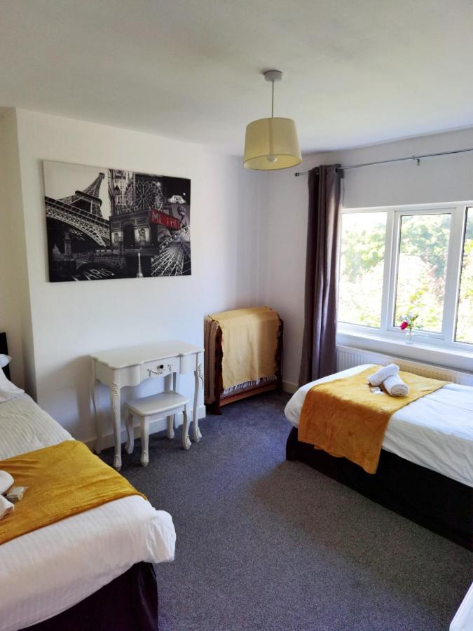 Holiday home Perry Road, Beautiful Large House Available For Guests And Contractors Parking Wifi