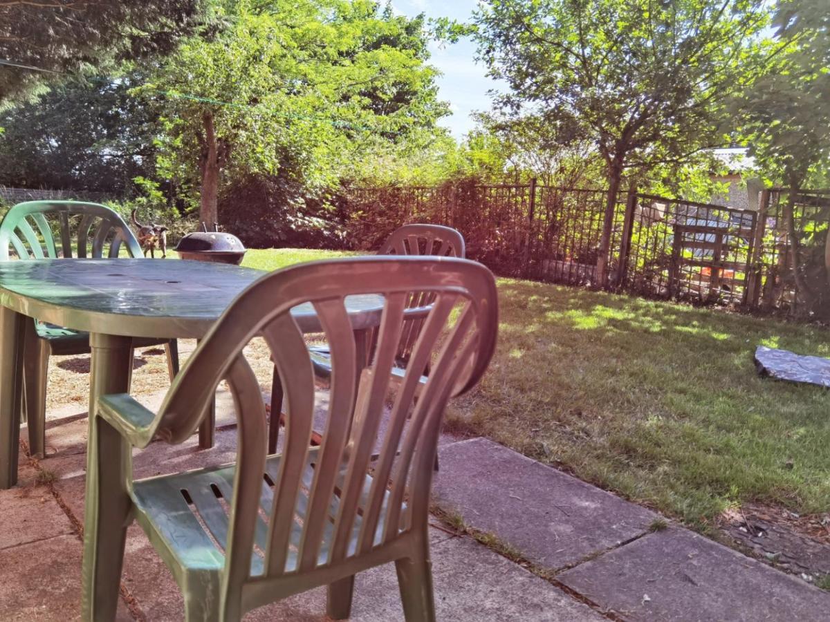 Perry Road, Beautiful Large House Available For Guests And Contractors Parking Wifi Holiday home *
