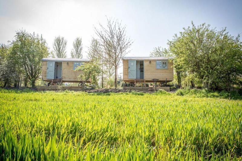 Apartment Perkins Luxury Shepherd Huts