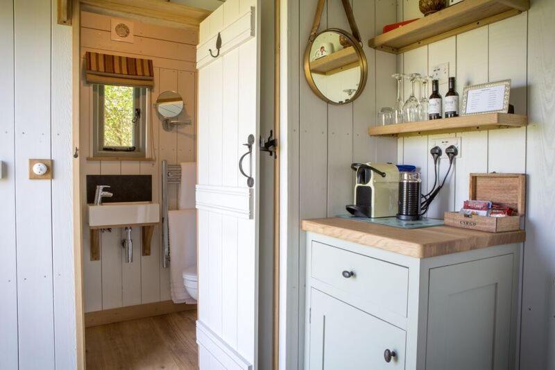 Perkins Luxury Shepherd Huts *