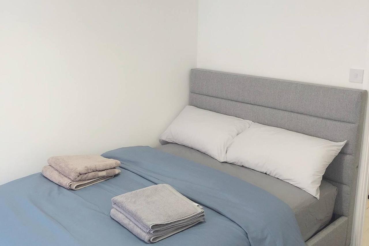 Modern Two-bedroom Suite: Centre Convenience Casa de hóspedes