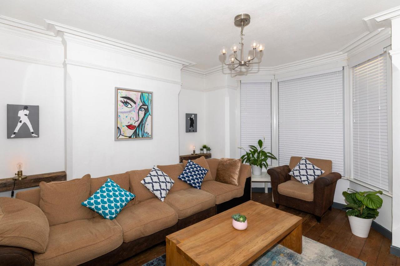 Arthouse - Lovely, Spacious And Elegant 5bed House