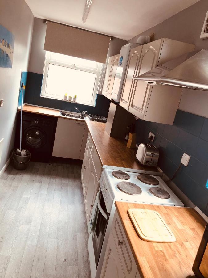 Sherwood Fields - Spacious, Large And Stylish Apartment