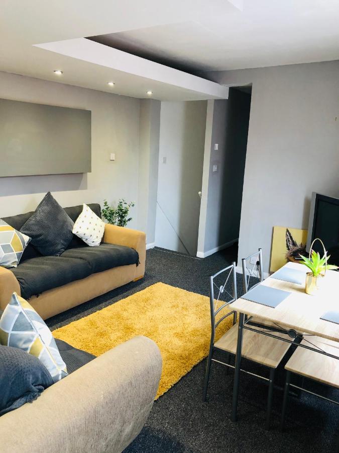 Sherwood Fields - Spacious, Large And Stylish Apartment *