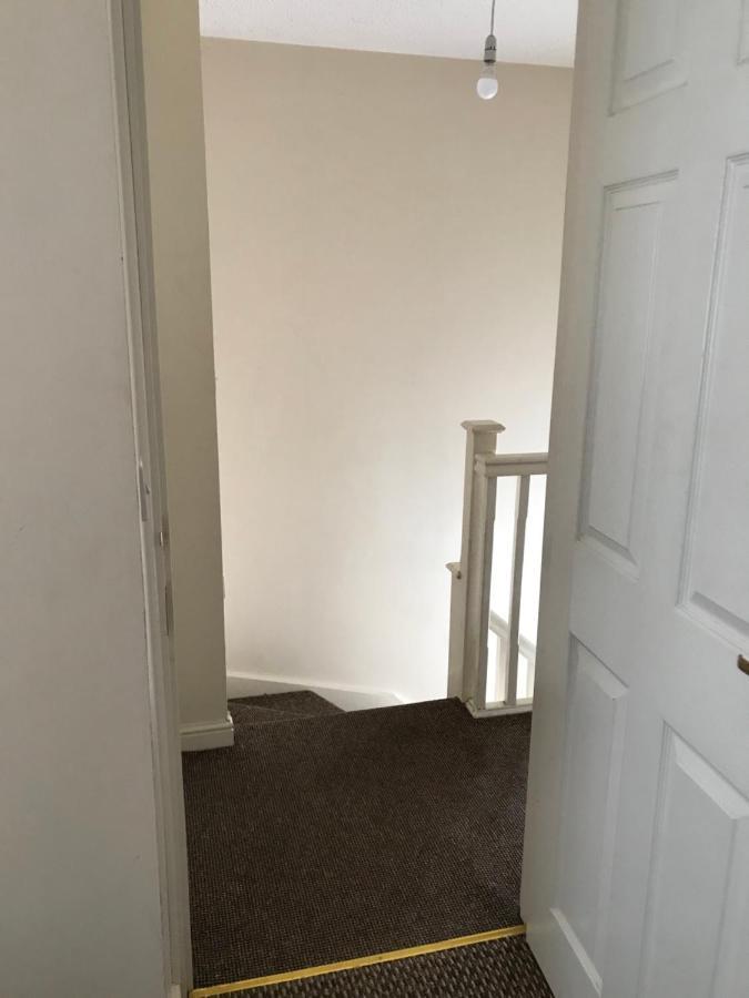 Homestay House Shared, New Build 36 3bedrooms