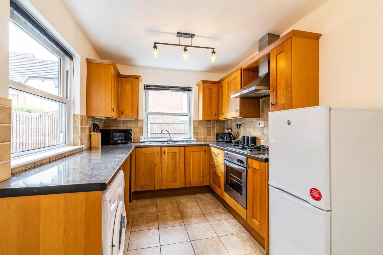 Apartment De Luxe Short Stays- Trent Bridge *