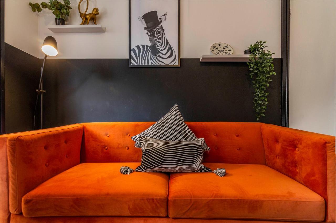 De Luxe Short Stays- Trent Bridge Apartment