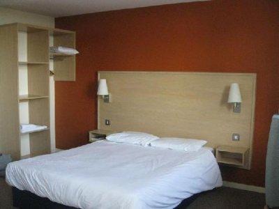 Hotel Travelodge 3*