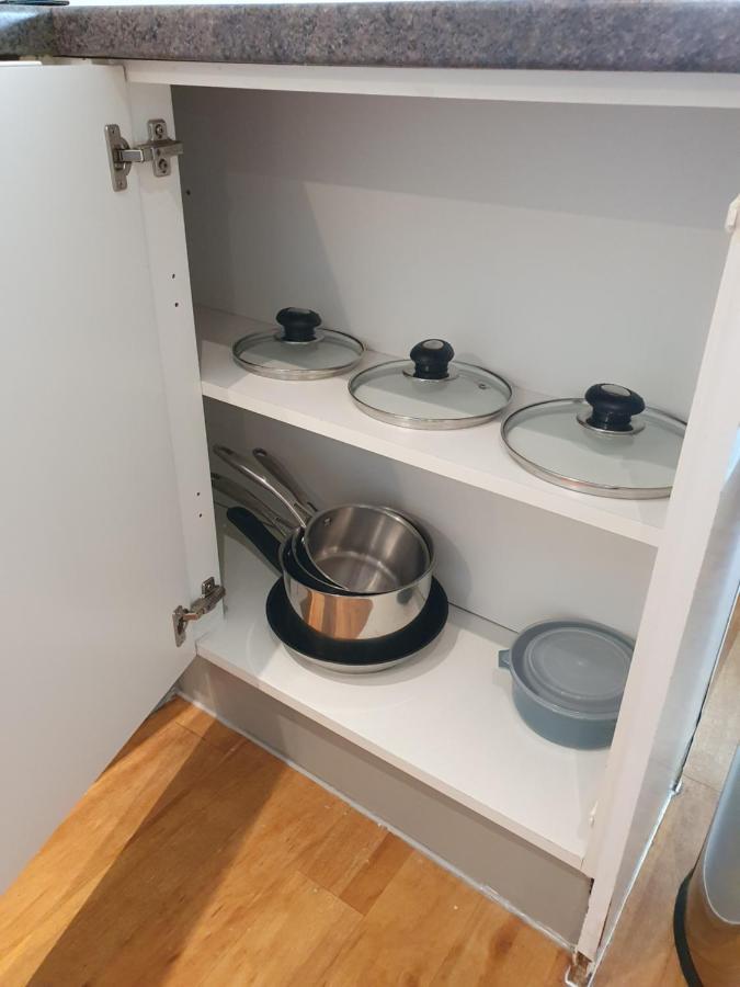 Luxury Centre With Smart Tv And Netflix, Hockley, Apartment *