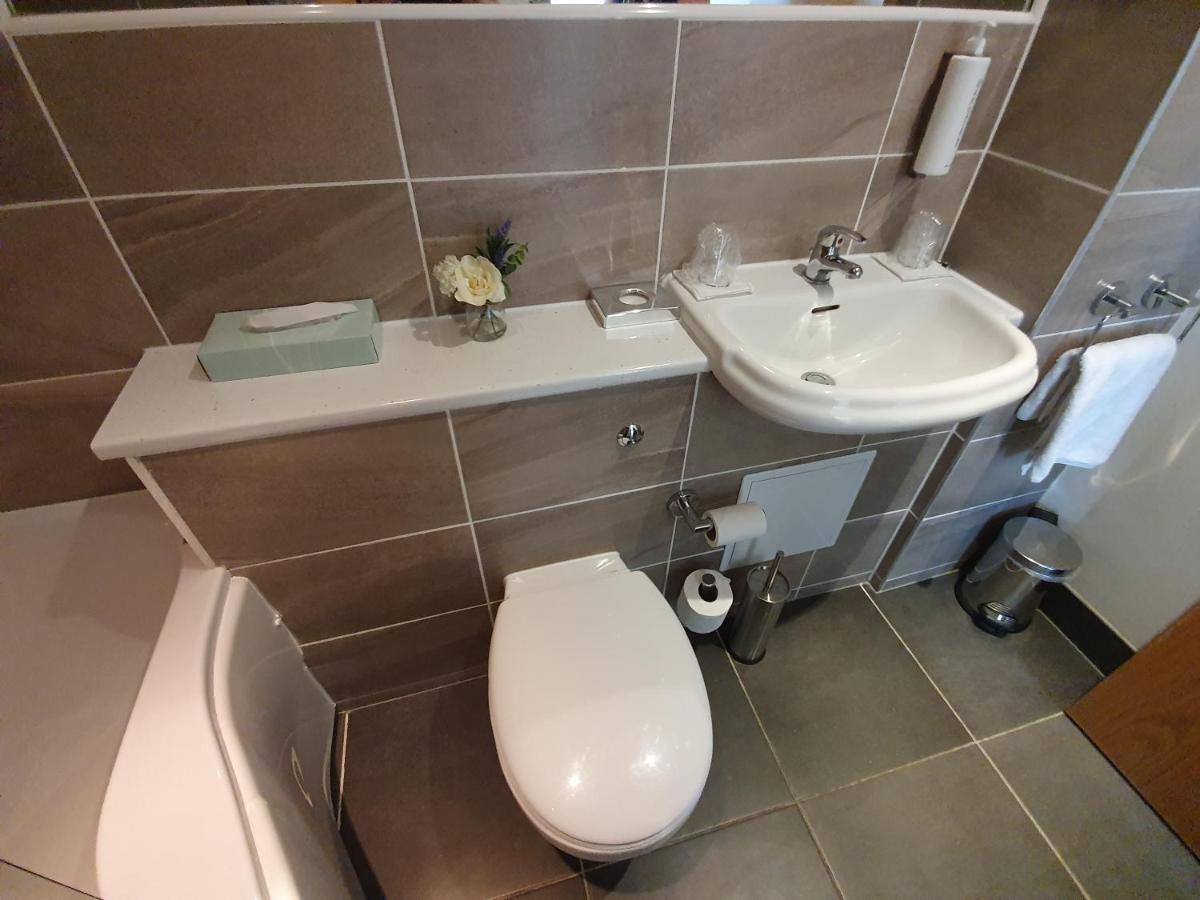 Luxury Centre With Smart Tv And Netflix, Hockley, * Nottingham