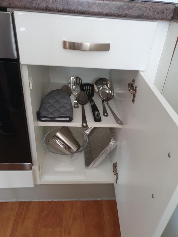 Luxury Centre With Smart Tv And Netflix, Hockley, *