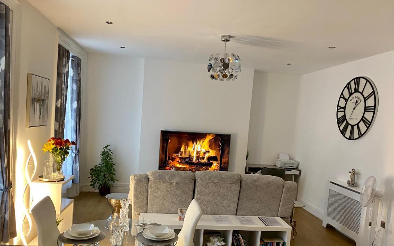 Exec 2 Apartment