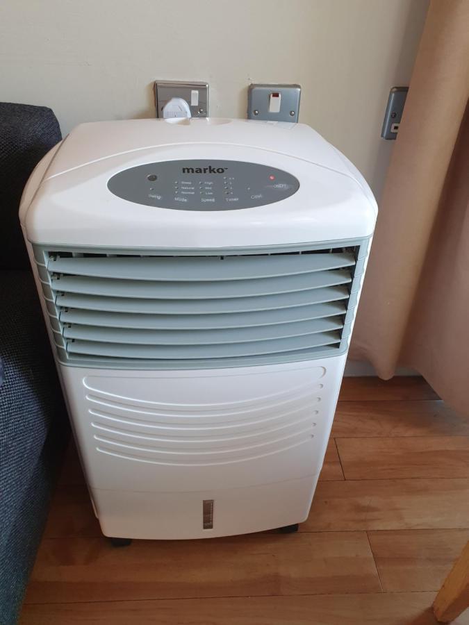 Apartment Luxury Centre With Smart Tv And Netflix, Hockley,