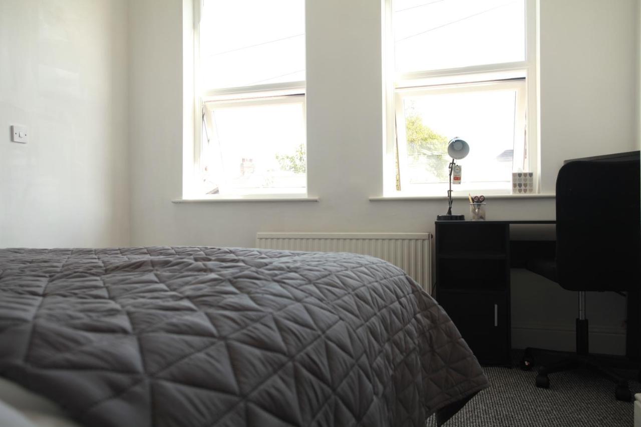 Cinderhouse Highbury Vale *