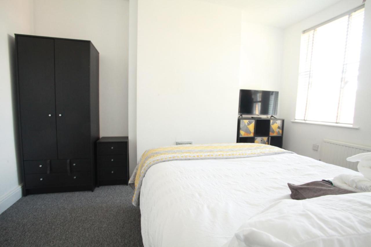 Homestay Cinderhouse Highbury Vale
