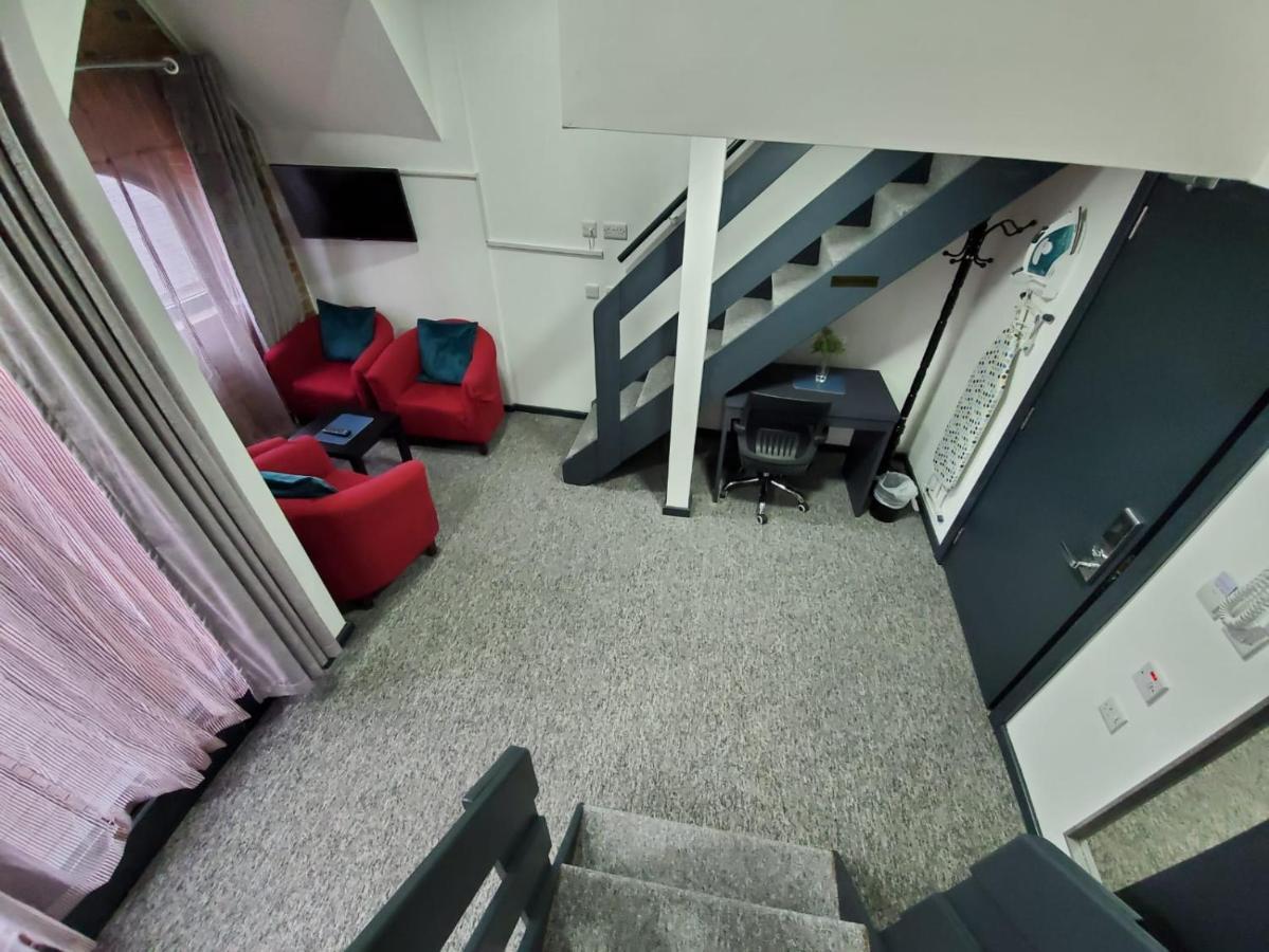 Russell St Suites Aparthotel *