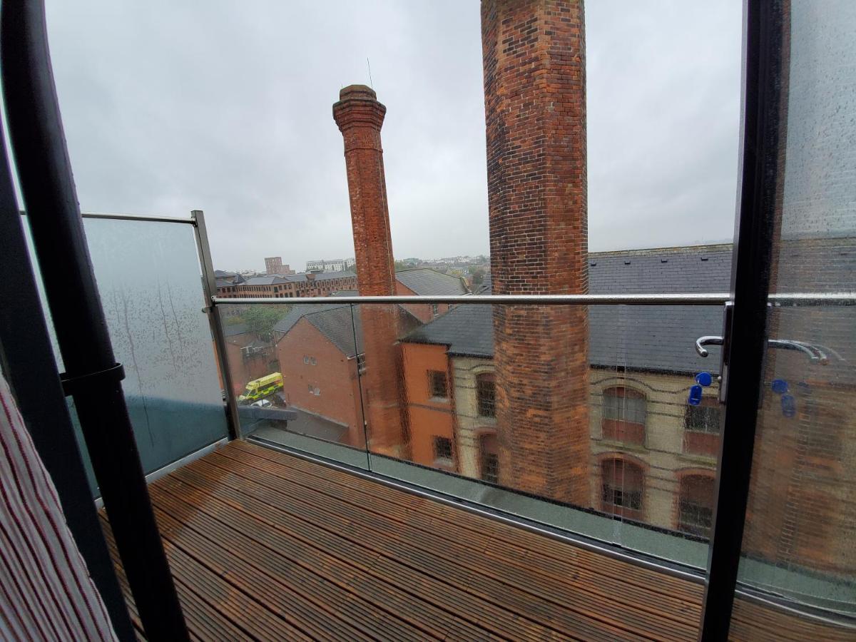 Russell St Suites *