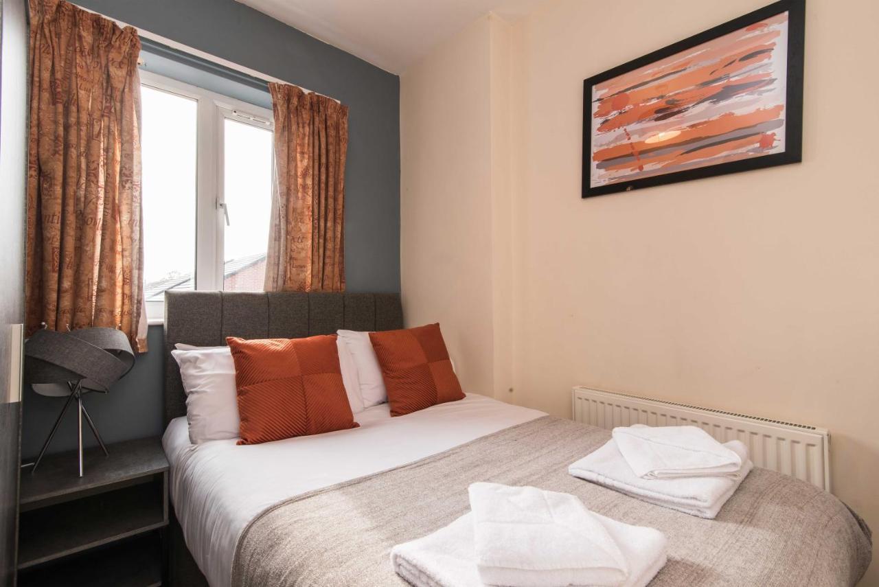 Lambley Court - Light, Open And Inviting Apartment