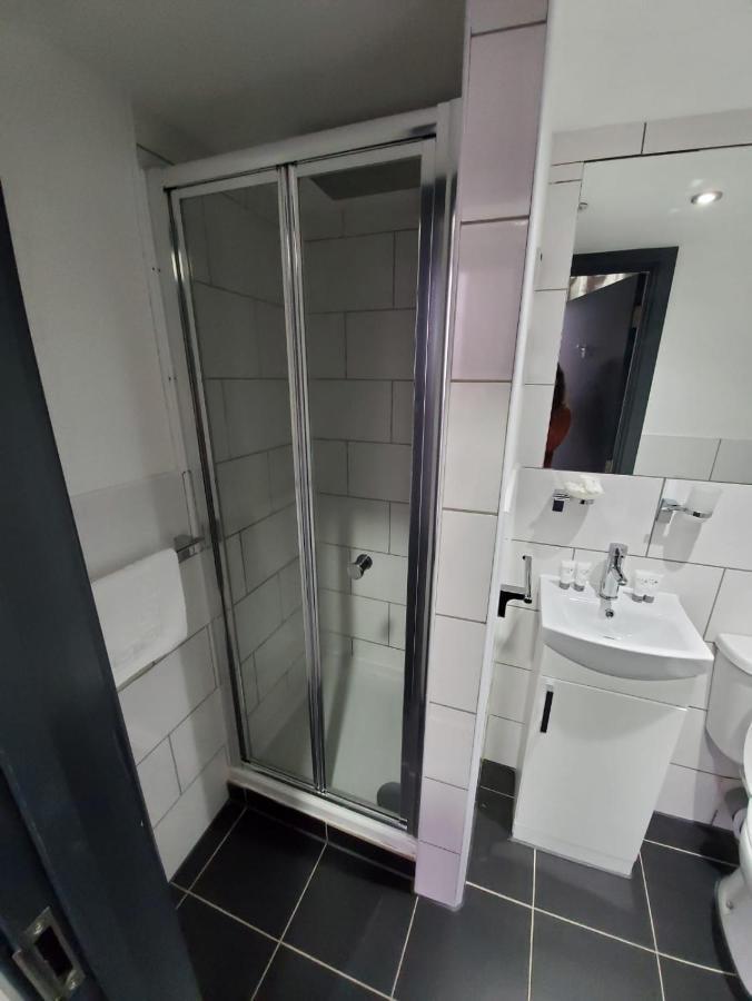 Aparthotel Russell St Suites *