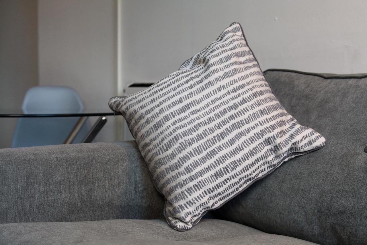 Apartment Lambley Court - Light, Open And Inviting