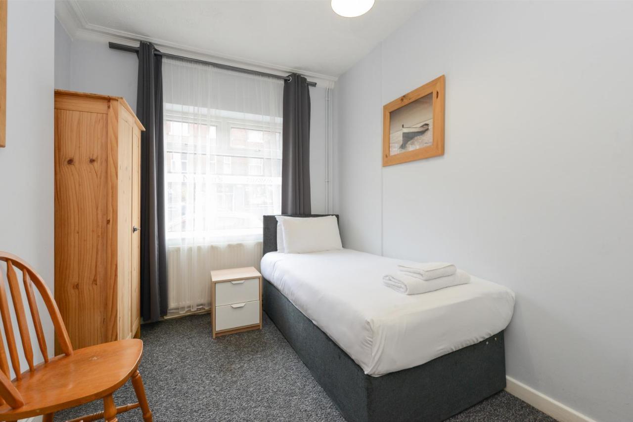 Apartment Perfect For Contractors! Spacious 5bed House With Parking - Radford Nottingham
