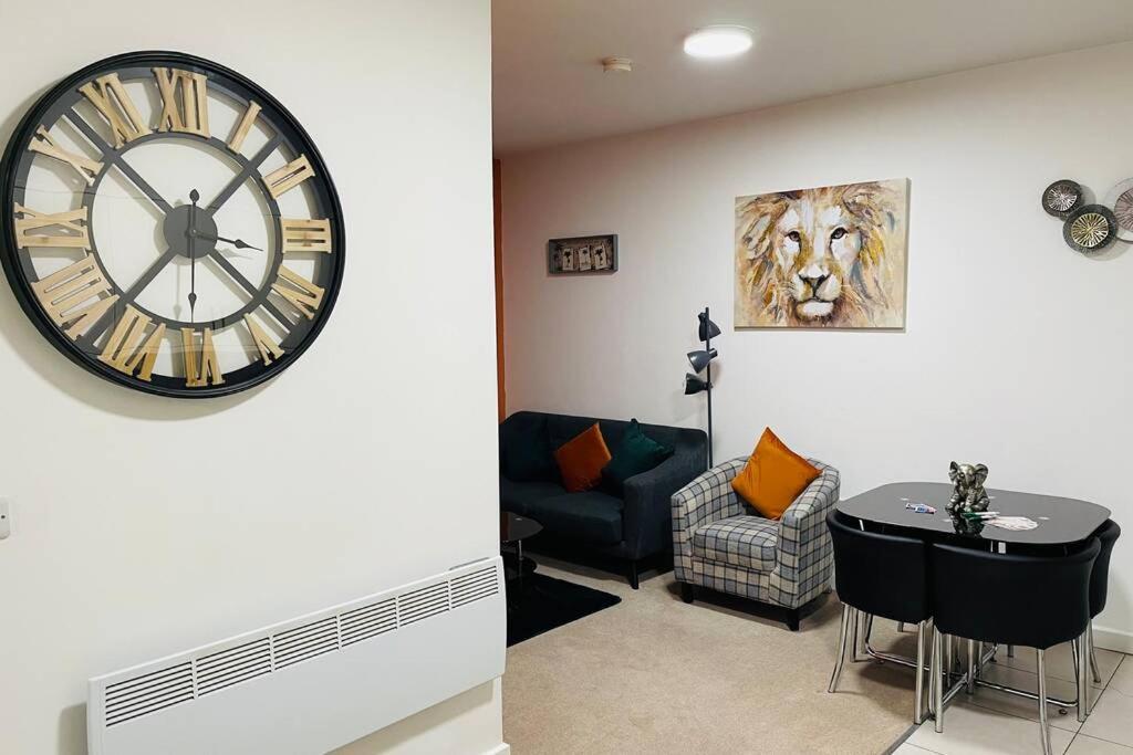 Stylish 2 Bed City Apartamento
