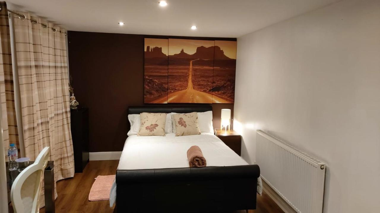 Peaceful Studio En-suite Pvt Entrance Garden Free Parking Nottingham