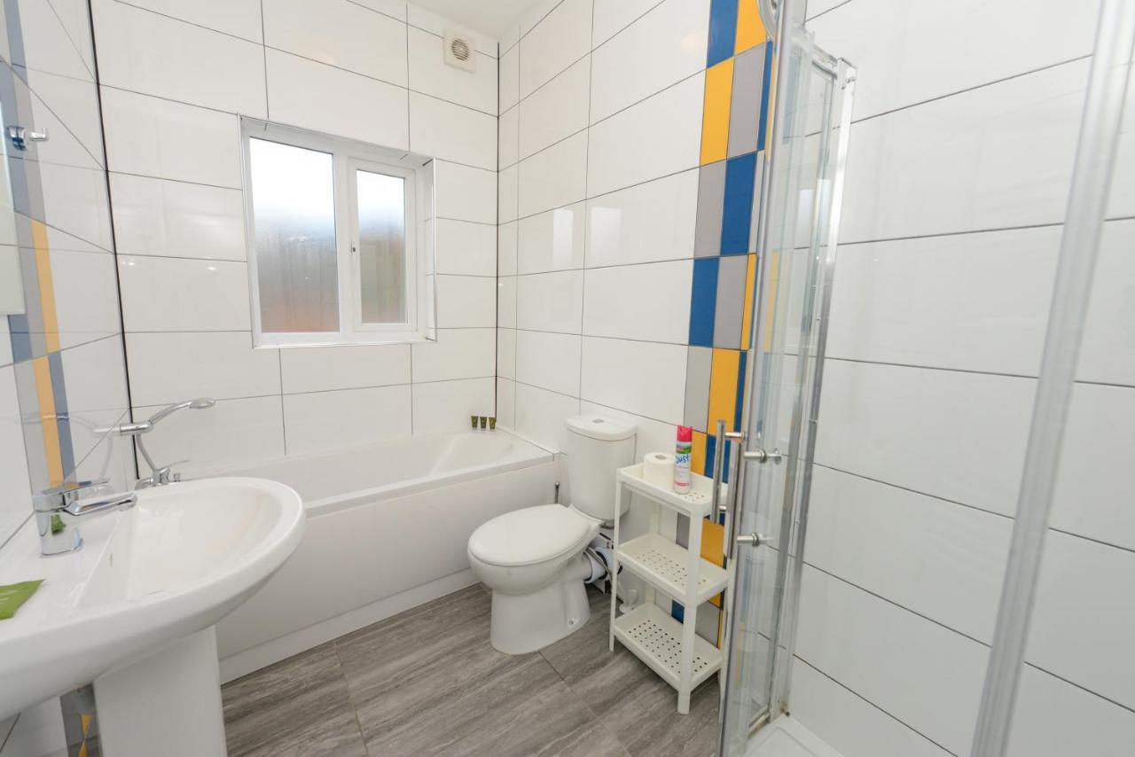 Apartment Perfect For Contractors! Spacious 5bed House With Parking - Radford Nottingham