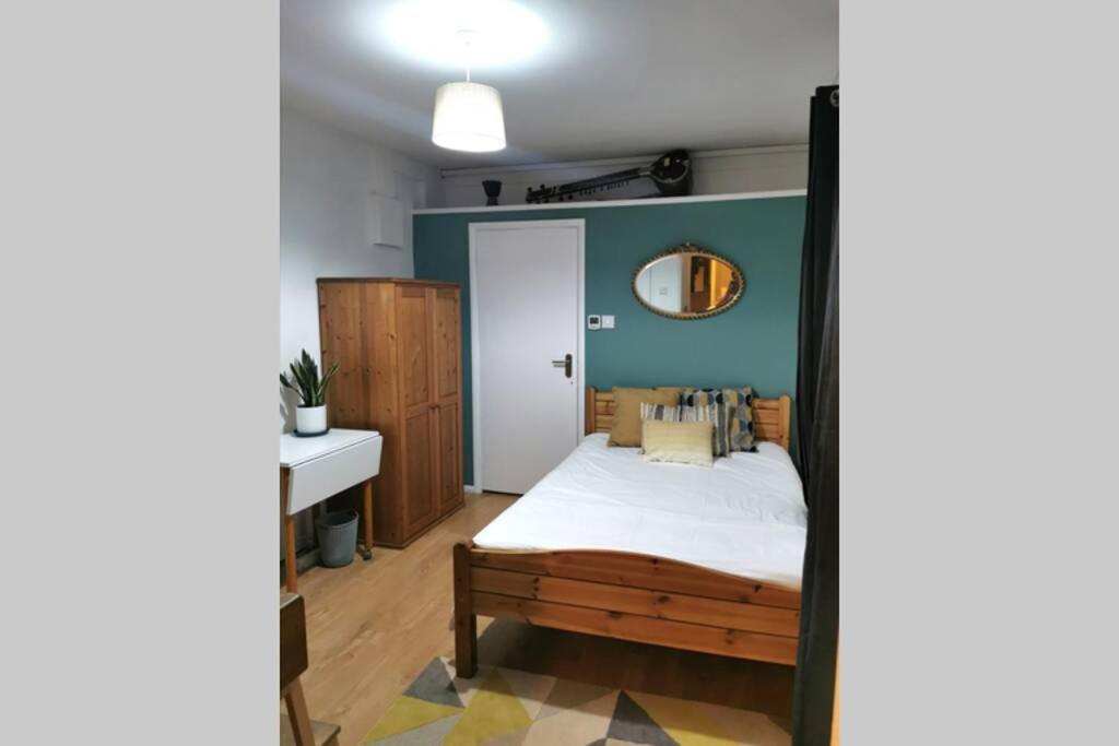 Private Comfortable Guest - Nottingham