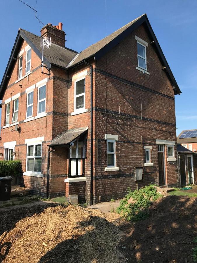 Cinderhouse Highbury Vale Homestay